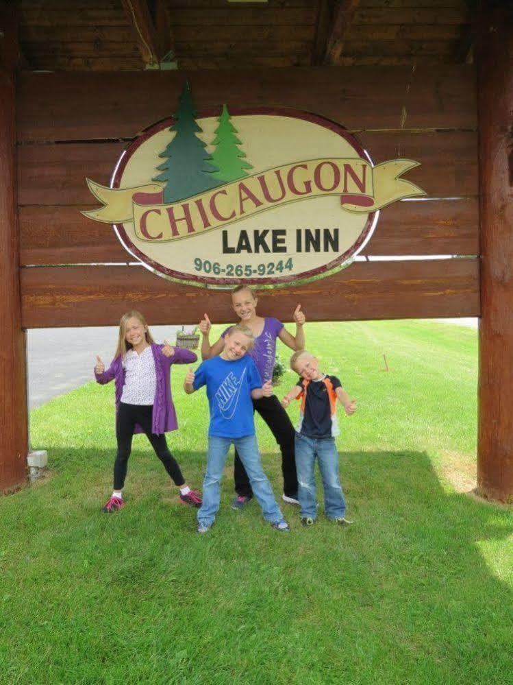 Gaastra Chicaugon Lake Inn מראה חיצוני תמונה
